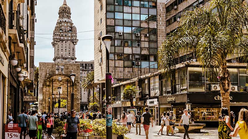 Peatonal Sarandí de Uruguay