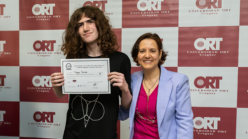 *Diego Correa, del colegio San Pablo, fue el ganador del oro en el nivel IV de la Olimpíada Nacional de Matemática*