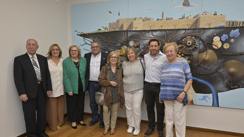 *Equipo de artistas que participaron en la creación del mural*