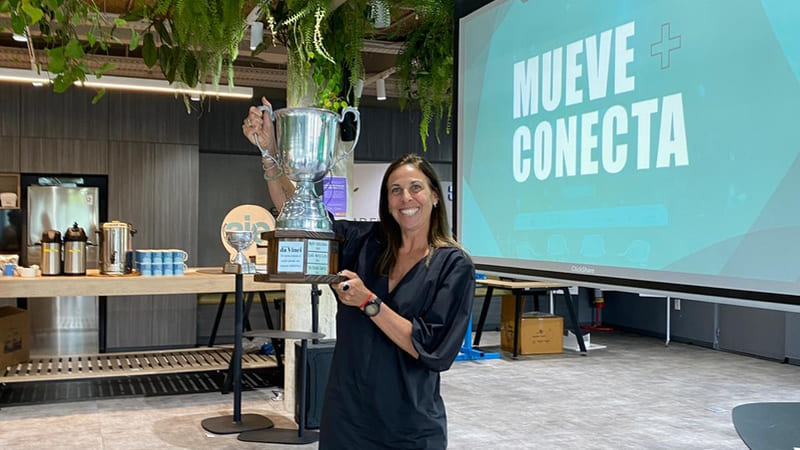 *Mtr. Andrea Ramagli con el premio BiGPitch